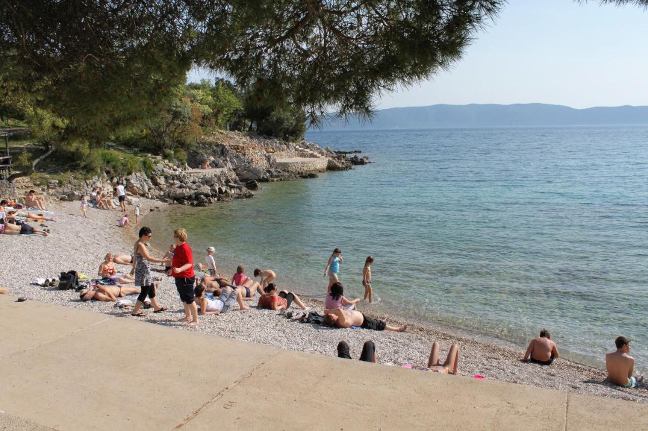 Apartments With A Parking Space Pinezici, Krk - 15269 Vrh  Exterior foto